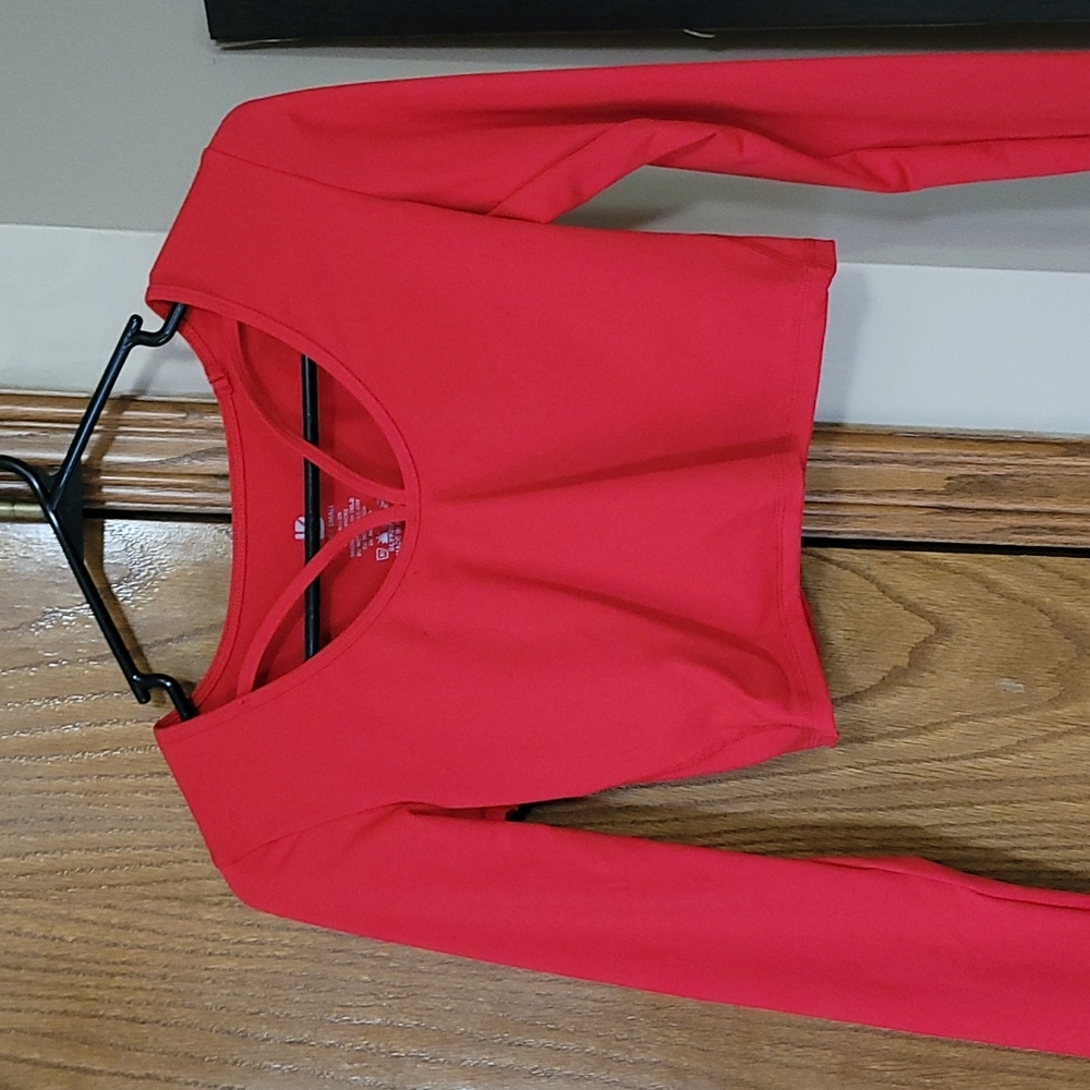 BuffBunny longsleeve crop top